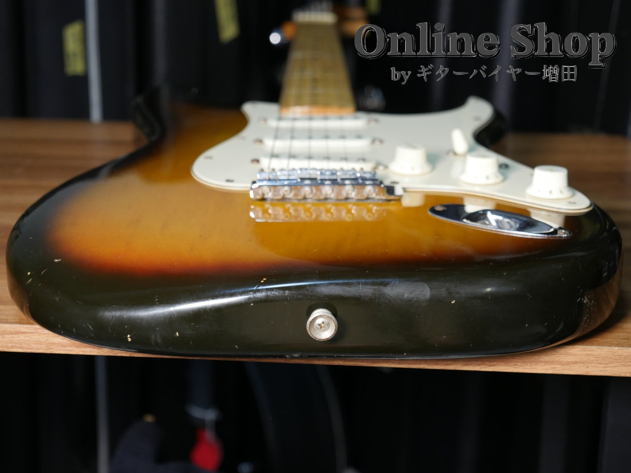 VINTAGE 1975 Fender Stratocaster Sunburst / Maple