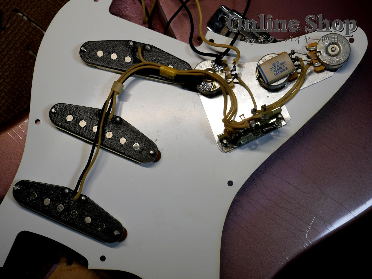 USED 2003 Fender Custom Shop 1960 Stratocaster Closet Classic "Flame Neck & Matching Head" Burgundy Mist