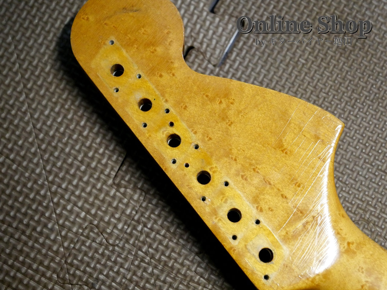【商談中】VINTAGE 1966 Fender Jaguar Sunburst Left Handed "Birdseye Neck"