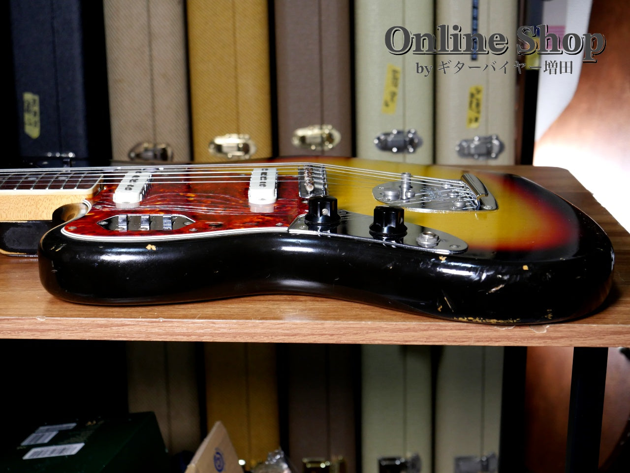 【商談中】VINTAGE 1966 Fender Jaguar Sunburst Left Handed "Birdseye Neck"