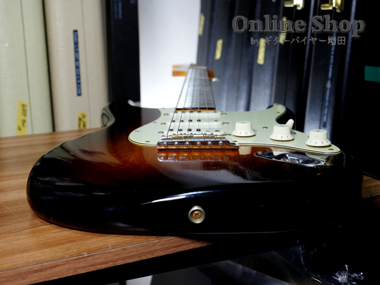 USED 2021 Fender Custom Shop Custom22F Stratocaster "Reverse Headstock" Journeyman Relic Wide Faded 2-Color Sunburst