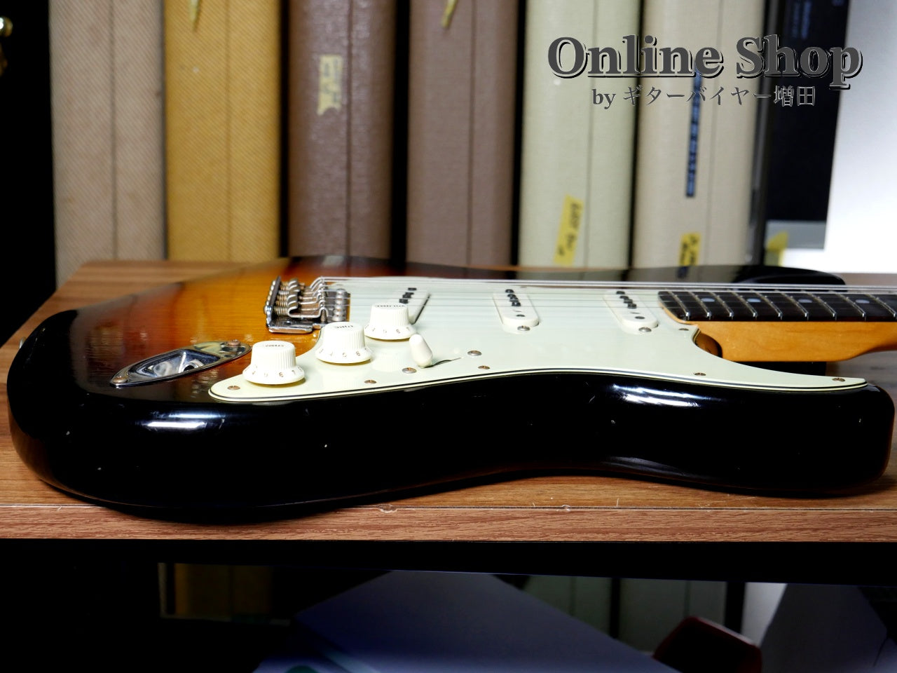 USED 2021 Fender Custom Shop Custom22F Stratocaster "Reverse Headstock" Journeyman Relic Wide Faded 2-Color Sunburst