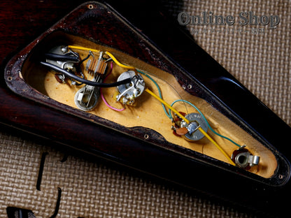 VINTAGE/USED 1981 Gibson "The V" CMT Cherry Sunburst