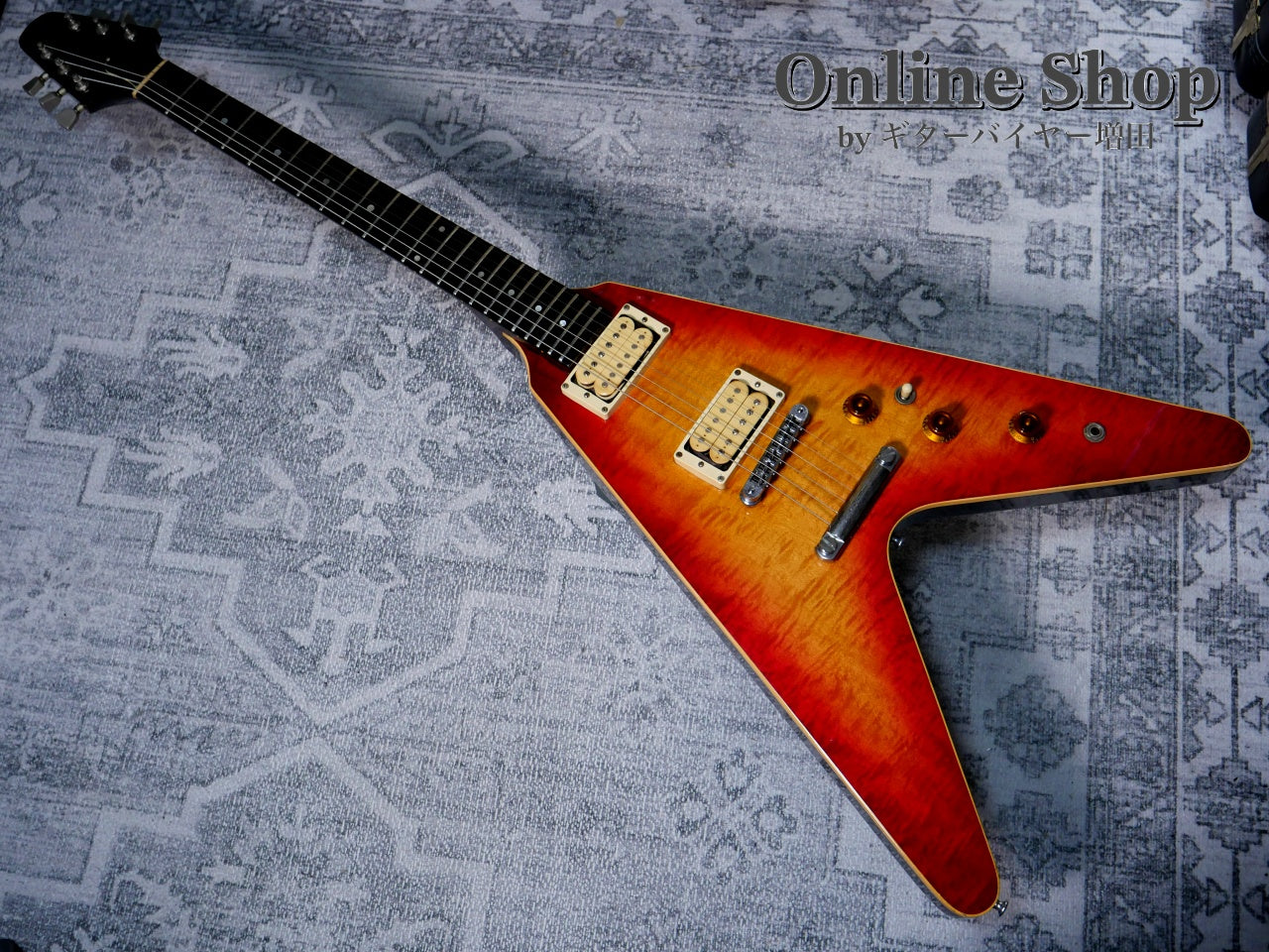 VINTAGE/USED 1981 Gibson "The V" CMT Cherry Sunburst