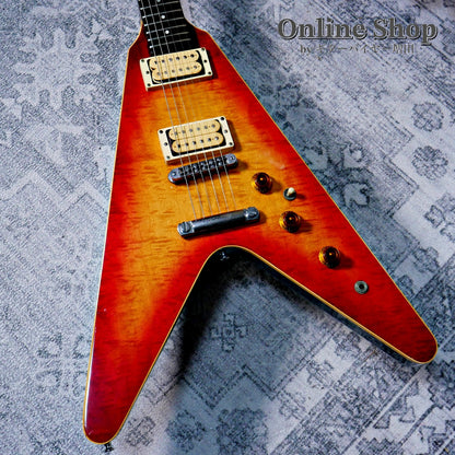 VINTAGE/USED 1981 Gibson "The V" CMT Cherry Sunburst