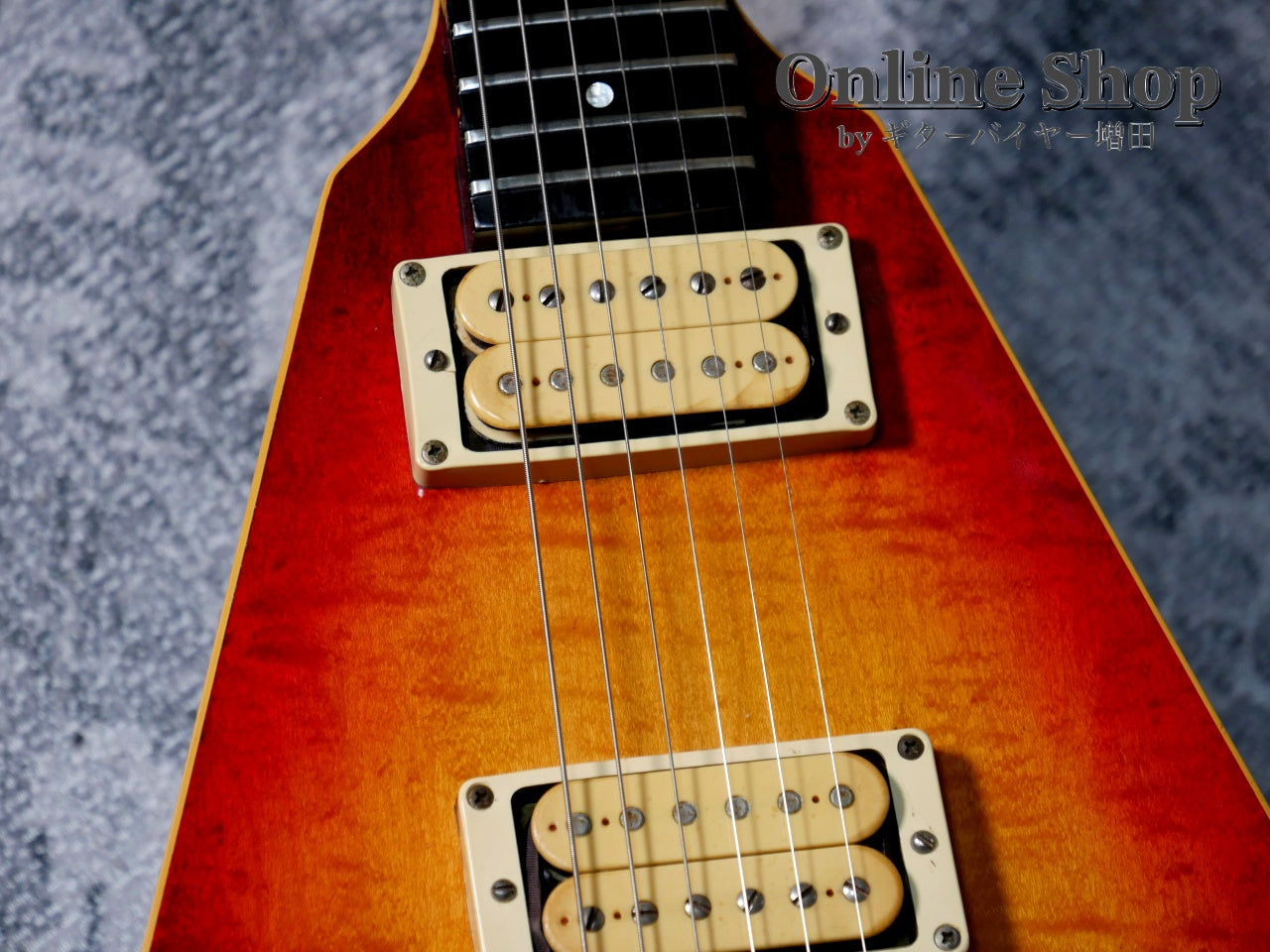 VINTAGE/USED 1981 Gibson "The V" CMT Cherry Sunburst