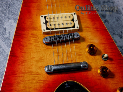 VINTAGE/USED 1981 Gibson "The V" CMT Cherry Sunburst