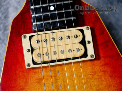 VINTAGE/USED 1981 Gibson "The V" CMT Cherry Sunburst