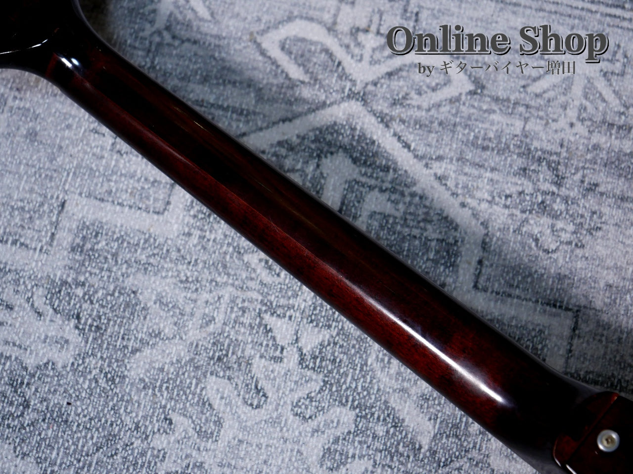 VINTAGE/USED 1981 Gibson "The V" CMT Cherry Sunburst