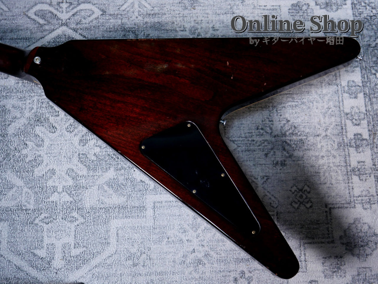 VINTAGE/USED 1981 Gibson "The V" CMT Cherry Sunburst