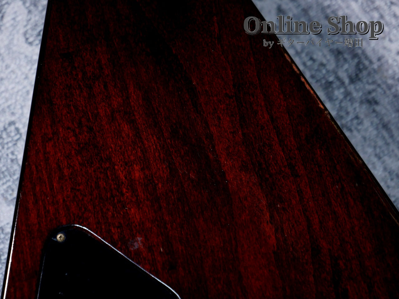 VINTAGE/USED 1981 Gibson "The V" CMT Cherry Sunburst