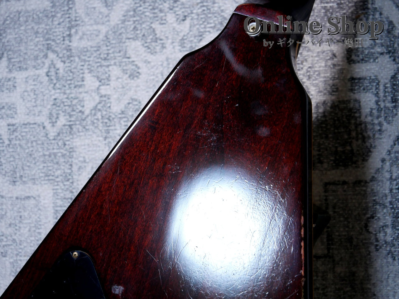 VINTAGE/USED 1981 Gibson "The V" CMT Cherry Sunburst