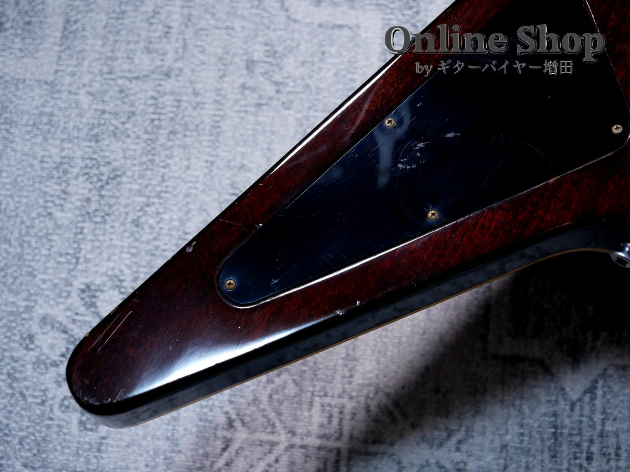 VINTAGE/USED 1981 Gibson "The V" CMT Cherry Sunburst