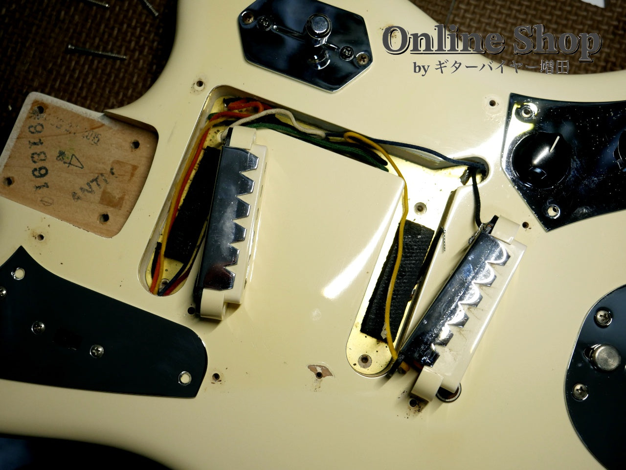 USED 2016s Fender Johnny Marr Jaguar Olympic White