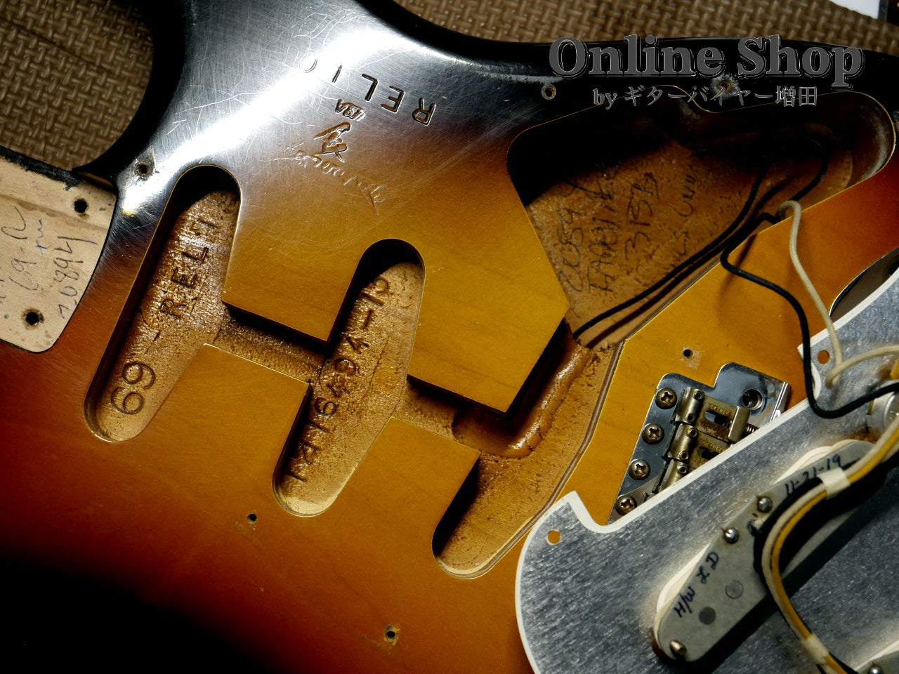 USED 2019 Fender Custom Shop LIMITED EDITION 1969 Stratocaster Journeyman Relic Faded Aged 3-Color Sunburst