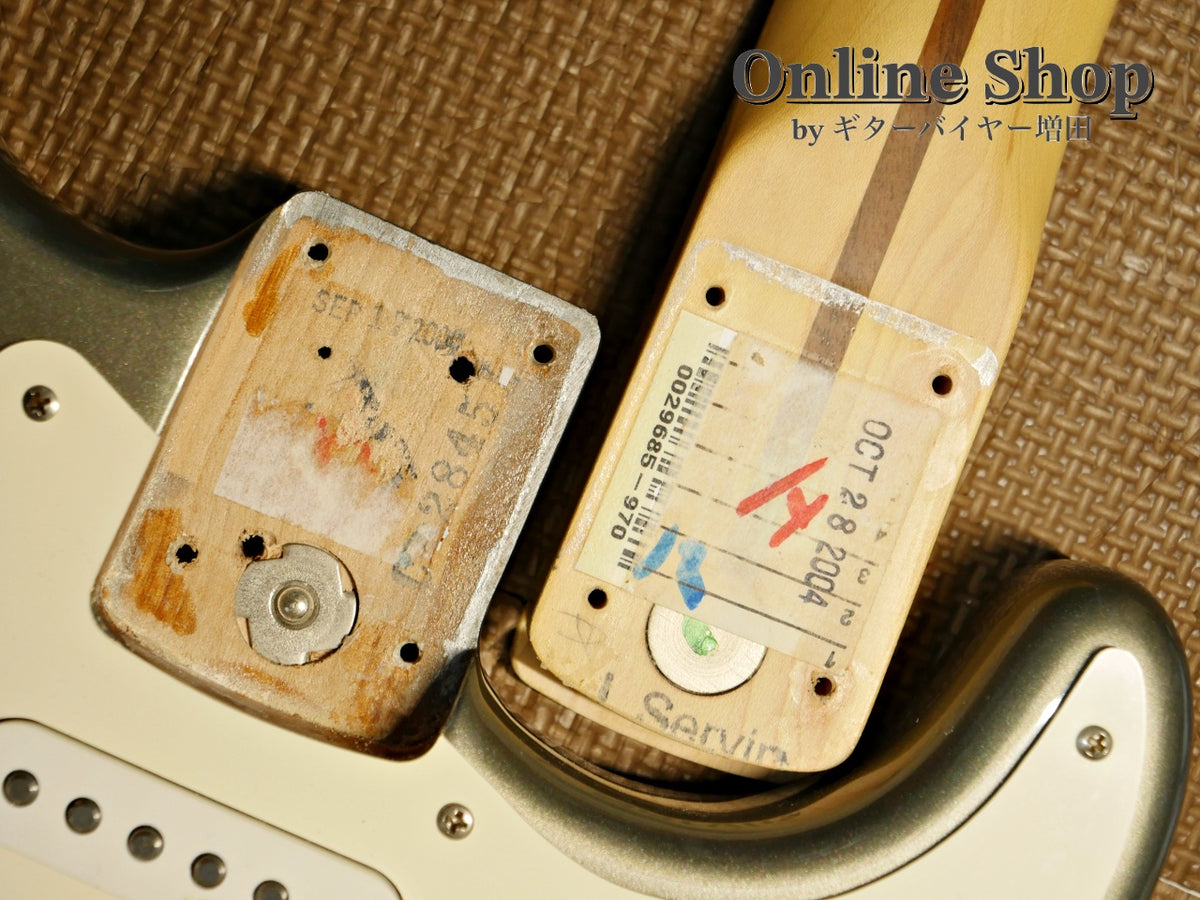 USED 2004 Fender Eric Clapton Stratocaster Pewter