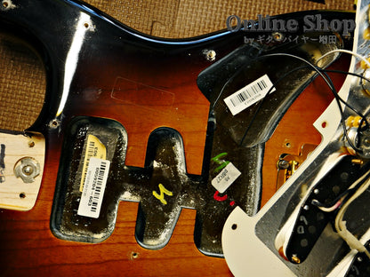 USED 2014 Fender 60th Anniversary Commemorative Stratocaster 2-Color Sunburst