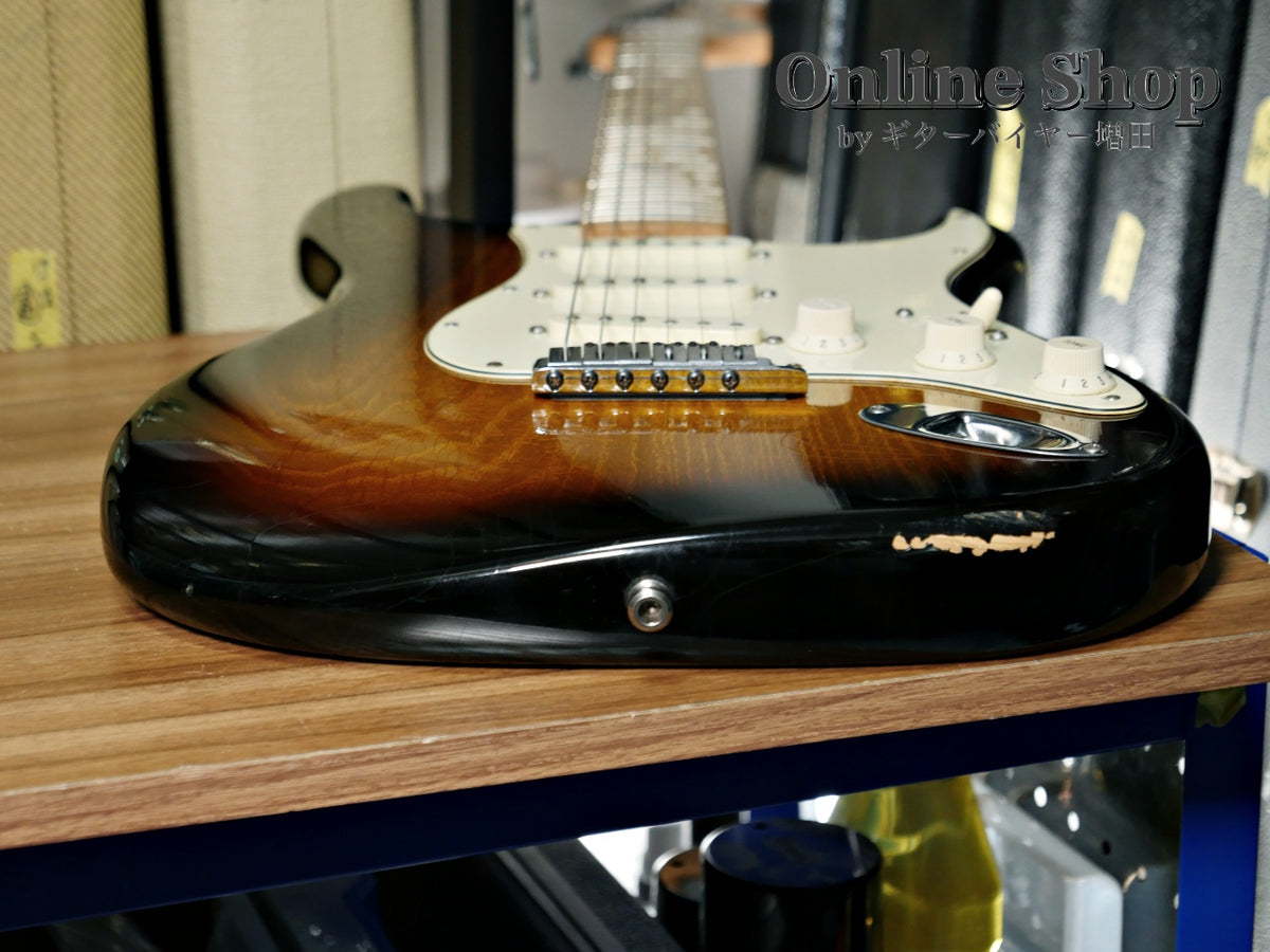 USED 2006 Fender Custom Shop Stratocaster Pro Closet Classic 2-Color Sunburst